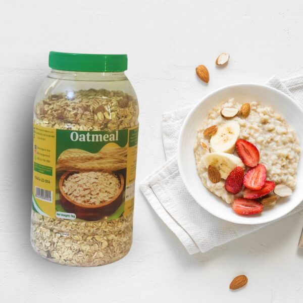 Home Oat meal a mix of oats and nuts that tastes incredible and is an effective breakfast meal.